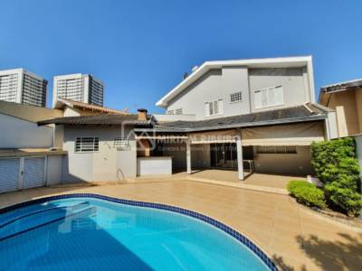 Casa condomínio