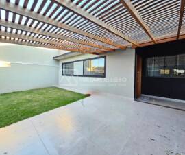 Casa condomínio