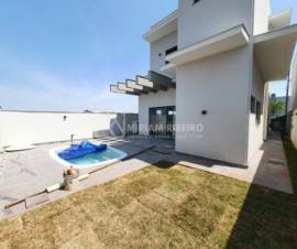 Casa condomínio